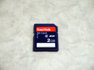 SanDisk SDカード 2GB