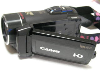 ビデオカメラのデータをすべて誤消去した。 Canon iVIS HF21 